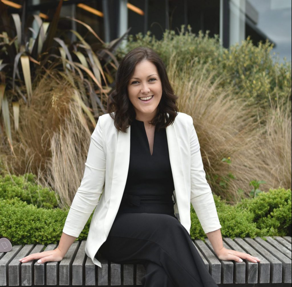 Leanne Ross Headshot